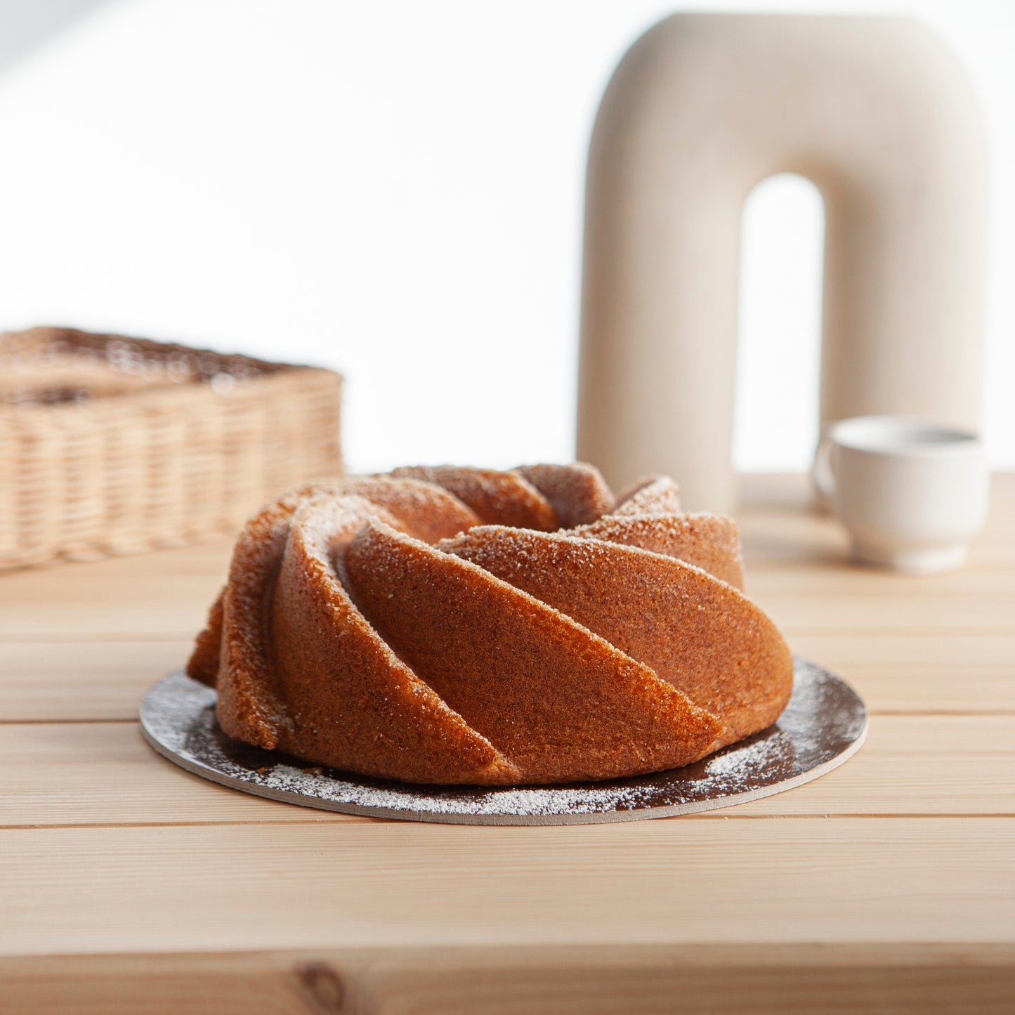 SPIRAL mould, sponge cake and tart mould for oven, double non-stick layer, long-lasting cast aluminium, uniform cooking, Rose Gold colour, diameter 24cm, height 9cm, 1.8 litres.