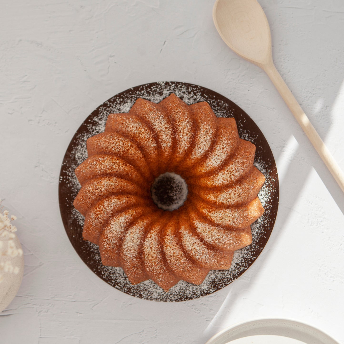 Molde CLASICO, bizcocho y tarta para horno, doble capa antiadherente, aluminio fundido de larga vida, Cocción Uniforme, Color Oro Rosa, diámetro 24cm, alto 10 cm, 2.5 litros.