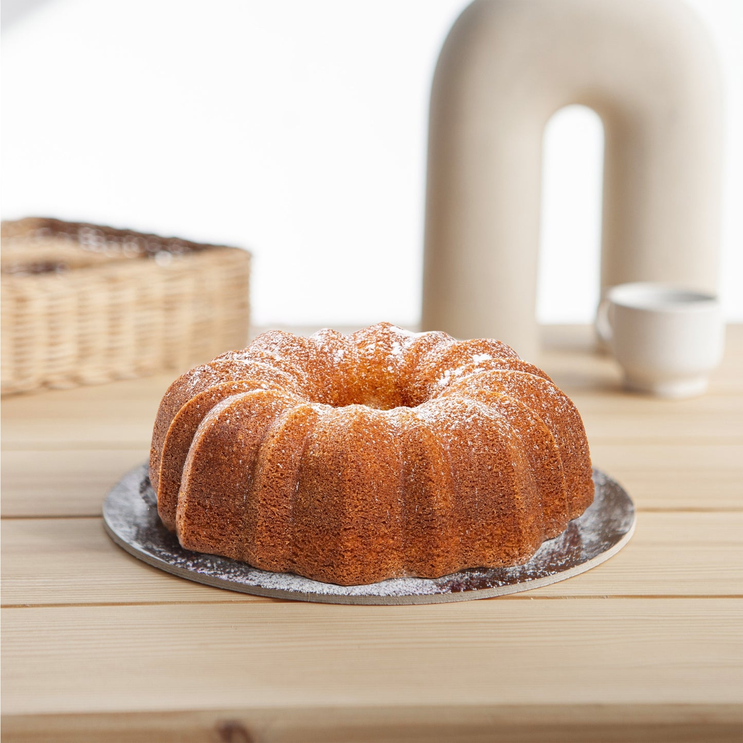 FLOW mould, sponge cake and tart mould for oven, double non-stick layer, long-lasting cast aluminium, uniform cooking, Rose Gold colour, diameter 24cm, height 10cm, 2.5 litres.