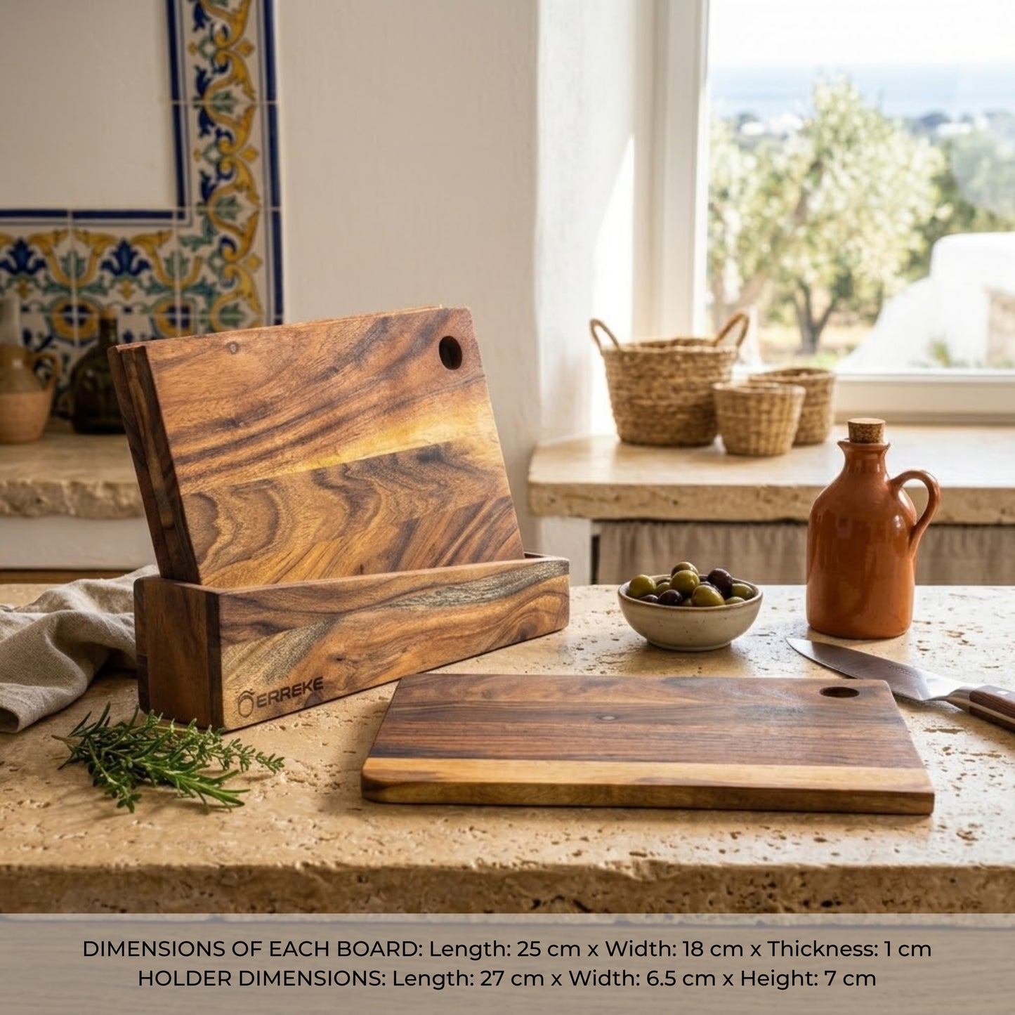 Set di 4 taglieri in legno di acacia naturale con supporto