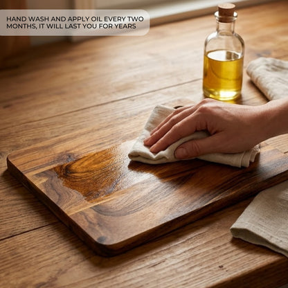 Set di 4 taglieri in legno di acacia naturale con supporto