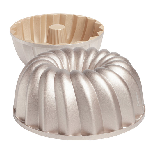 KLASSIEKE mal, cake en cake voor oven, dubbele antiaanbaklaag, longlife gegoten aluminium, Uniform Cooking, Rose Gold Kleur, diameter 24cm, hoogte 10 cm, 2,5 liter.
