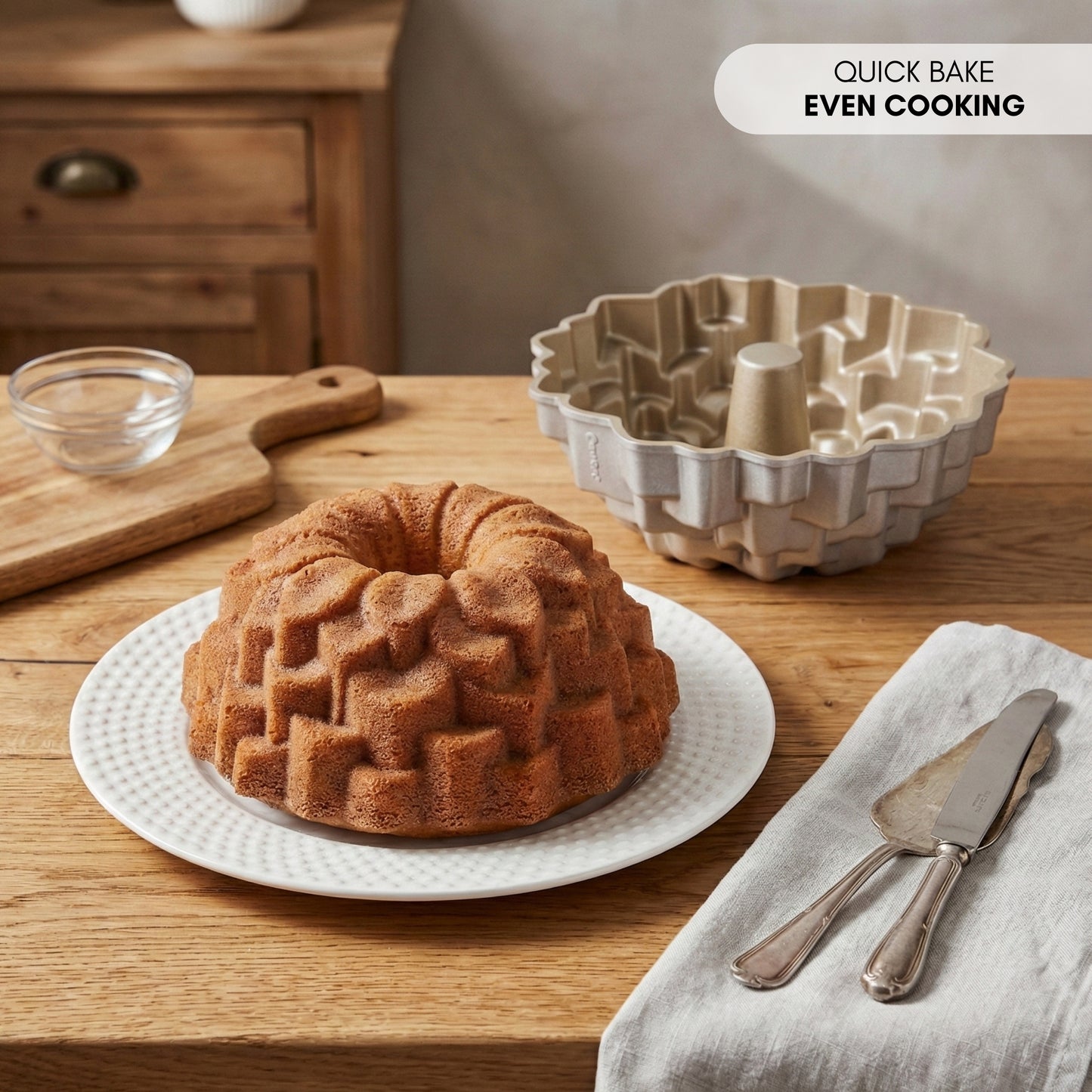 Molde para Bizcochos BLOOM con Doble Capa Antiadherente Ø24 cm, 2.5 L
