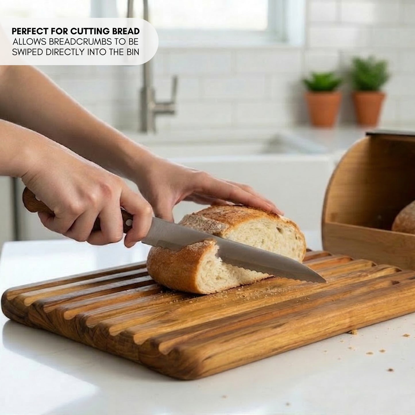 Tagliere Reversibile in Legno di Teak con Scanalature per il Pane