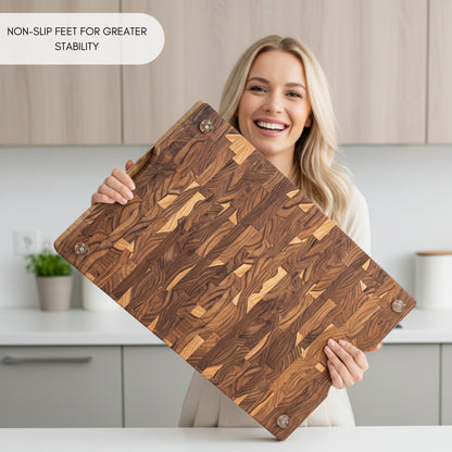 Planche à Découper XXL en Bois de TECK Naturel SIDNEY, de Bout, Bases Antidérapantes, Idéale pour Cuisine ou Barbecue, Servir Viande Fromage Pain, 58x38x3,2cm (fente à jus)