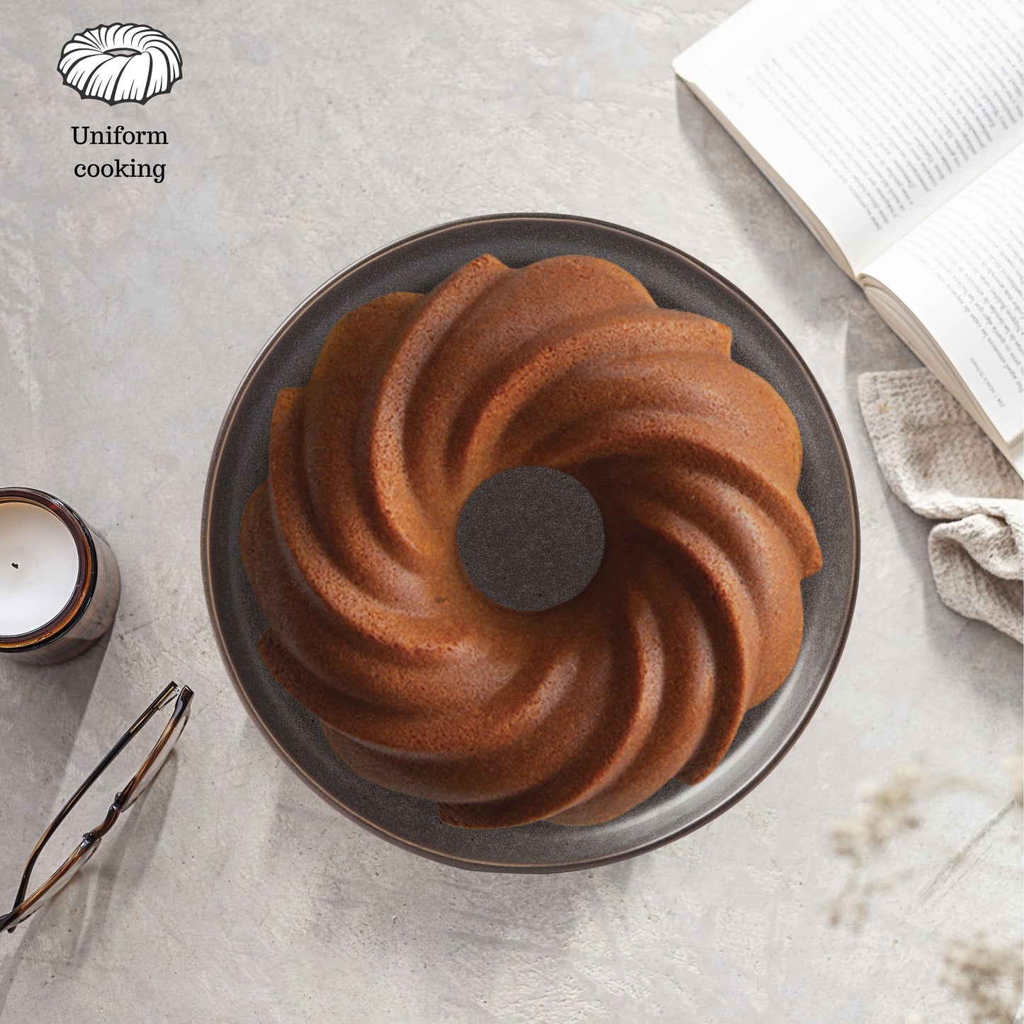 NEW ARRIVAL Molde TWIST para bizcocho y tarta, aluminio fundido con doble capa antiadherente, cocción uniforme, color oro rosa, Ø24 cm, 2.5 L