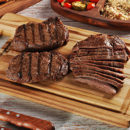 NEW ARRIVAL Tabla de Cortar en Madera de Teca Natural FORTALEZA, diseño Herringbone, ideal para cortar y servir carne, pan y embutidos, con ranura para jugos (40.5×30.5×2 cm)